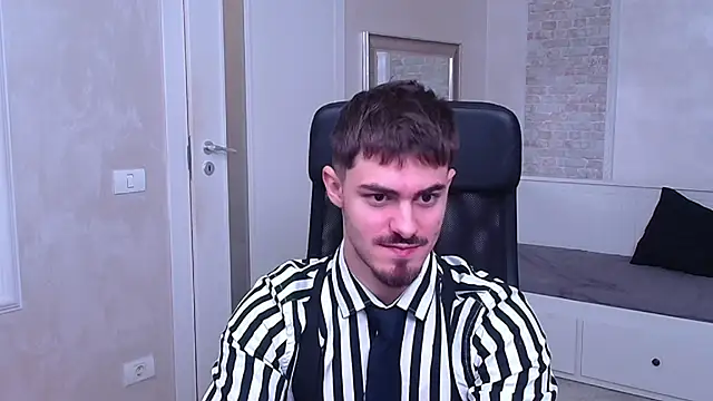 WilsonJules online show from 01/06/25, 04:13