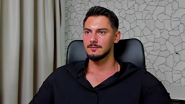 Snapshot of ClintMasters chatting on 09/14/25, 04:44 ClintMasters online show from 09/14/25, 04:44