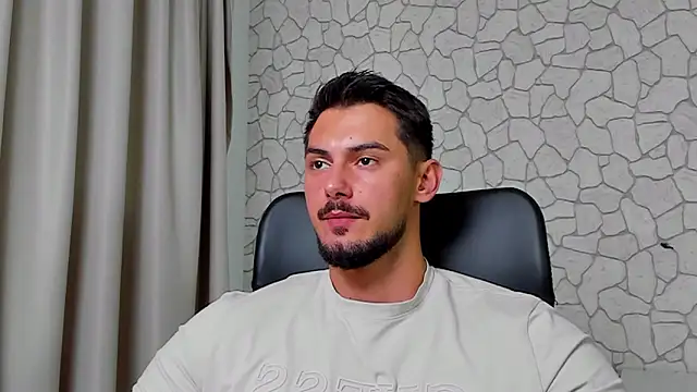 Snapshot of ClintMasters chatting on 09/18/25, 05:09 ClintMasters online show from 09/18/25, 05:09