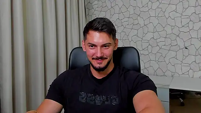 Snapshot of ClintMasters chatting on 09/30/25, 04:06 ClintMasters online show from 09/30/25, 04:06