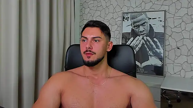 Snapshot of ClintMasters chatting on 10/25/25, 05:26 ClintMasters online show from 10/25/25, 05:26