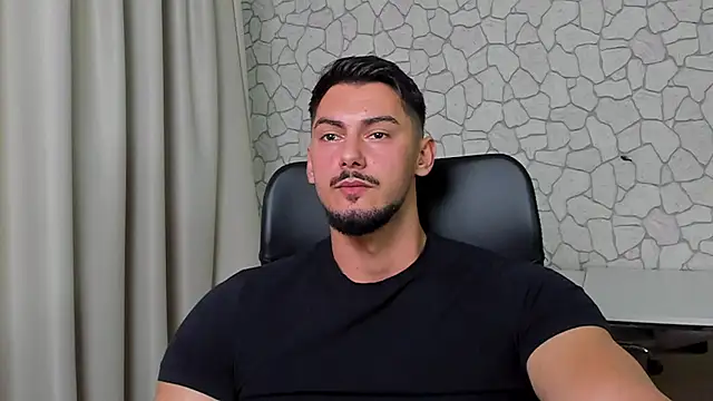 Snapshot of ClintMasters chatting on 11/01/25, 05:09 ClintMasters online show from 11/01/25, 05:09