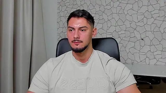 Snapshot of ClintMasters chatting on 11/07/25, 05:29 ClintMasters online show from 11/07/25, 05:29