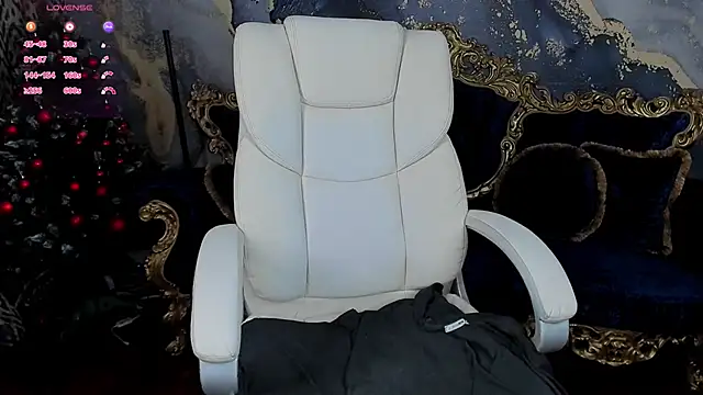 Daphne Moss online show from 01/15/25, 03:54