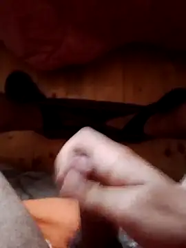 Snapshot of jon763 chatting on 09/28/25, 07:25 jon763 online show from 09/28/25, 07:25