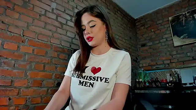 MistressMilana online show from 06/03/26, 12:19