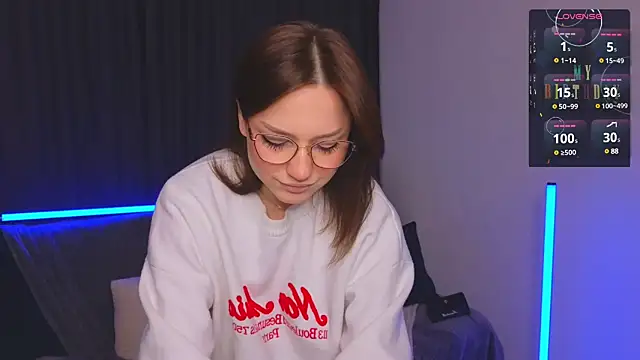 Snapshot of Eva_Doo chatting on 01/31/25, 01:43 Eva Doo online show from 01/31/25, 01:43