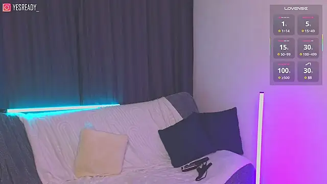 Snapshot of Eva_Doo chatting on 02/28/25, 12:32 Eva Doo online show from 02/28/25, 12:32