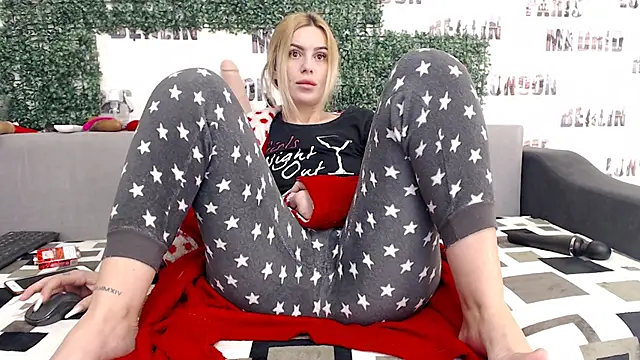 sweetdaiana23 online show from 01/10/25, 01:32