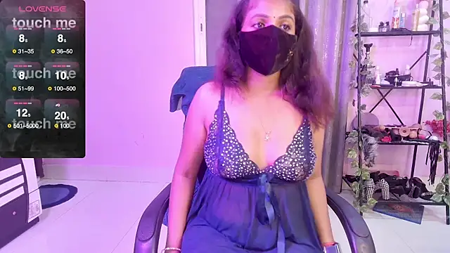 Snapshot of Naughty_nightz chatting on 09/25/25, 03:27 Naughty nightz online show from 09/25/25, 03:27