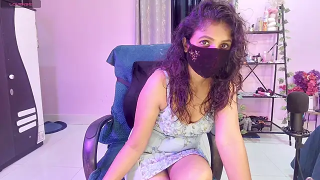 Snapshot of Naughty_nightz chatting on 10/07/25, 01:47 Naughty nightz online show from 10/07/25, 01:47