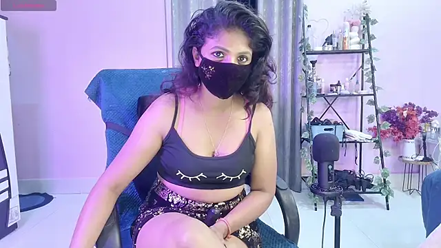 Snapshot of Naughty_nightz chatting on 10/09/25, 11:47 Naughty nightz online show from 10/09/25, 11:47