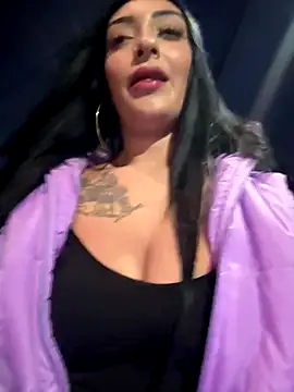 Snapshot of Kathy_bella18 chatting on 09/29/25, 11:20 Kathy bella18 online show from 09/29/25, 11:20