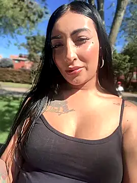 Snapshot of Kathy_bella18 chatting on 10/15/25, 01:55 Kathy bella18 online show from 10/15/25, 01:55