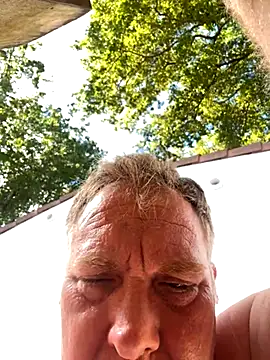 Snapshot of Cockmilker09 chatting on 11/21/25, 03:44 Cockmilker09 online show from 11/21/25, 03:44