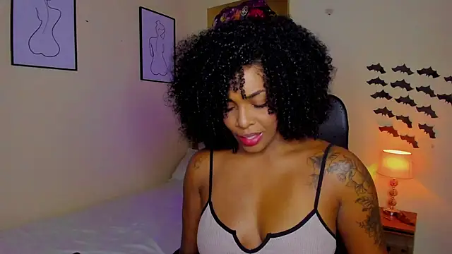 AitanaBrown  online show from 10/30/25, 09:37