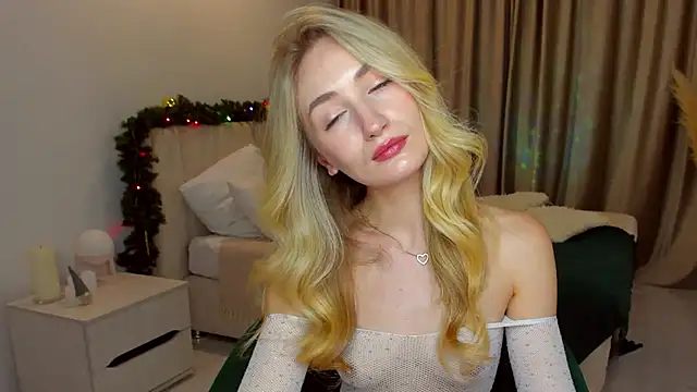 bella  rose online show from 12/11/24, 09:09