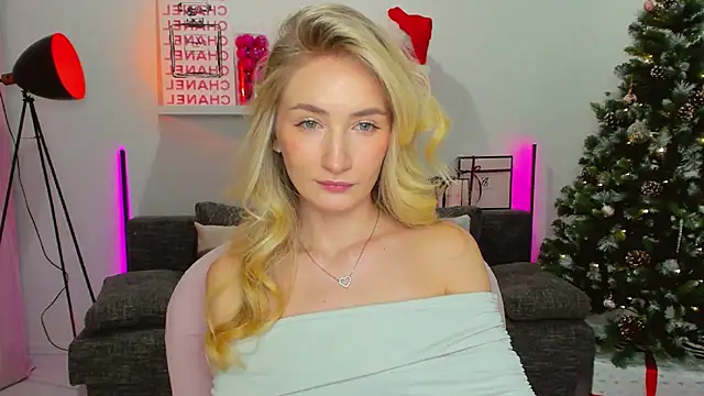 bella  rose online show from 12/16/24, 01:11