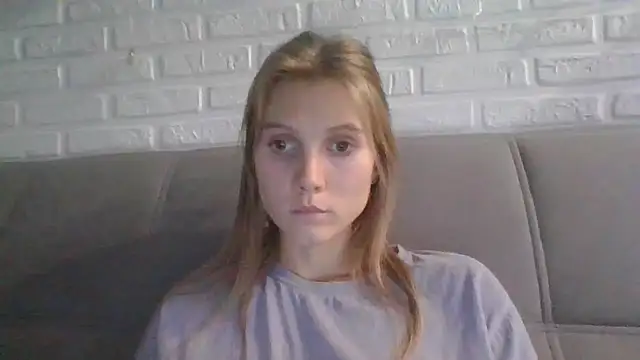 Snapshot of MaryMiton chatting on 03/02/25, 02:21 MaryMiton online show from 03/02/25, 02:21