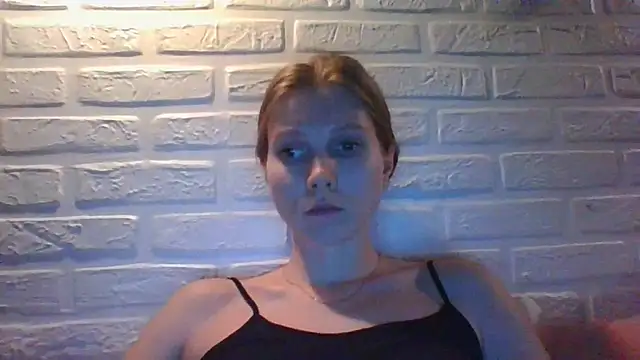 Snapshot of MaryMiton chatting on 01/05/26, 11:52 MaryMiton online show from 01/05/26, 11:52