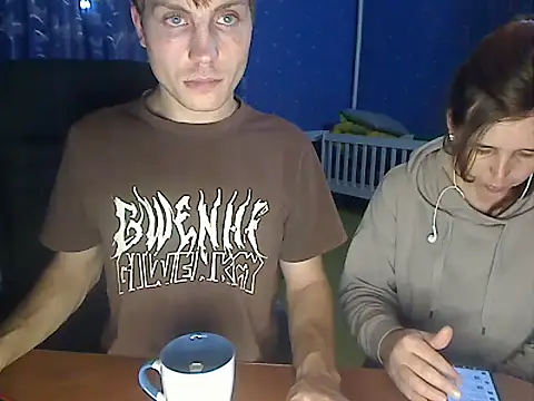 Snapshot of loveis007 chatting on 11/13/25, 10:30 loveis007 online show from 11/13/25, 10:30