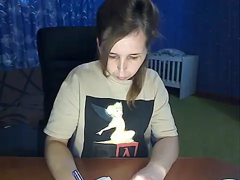 Snapshot of loveis007 chatting on 11/27/25, 03:03 loveis007 online show from 11/27/25, 03:03