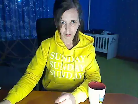 Snapshot of loveis007 chatting on 12/04/25, 07:22 loveis007 online show from 12/04/25, 07:22