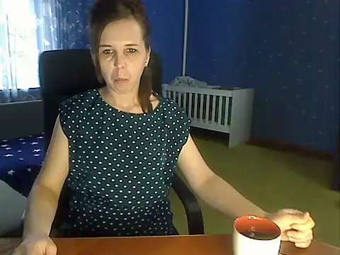 Snapshot of loveis007 chatting on 12/17/25, 11:49 loveis007 online show from 12/17/25, 11:49