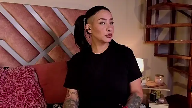  kelly hous36 online show from 06/04/26, 12:55