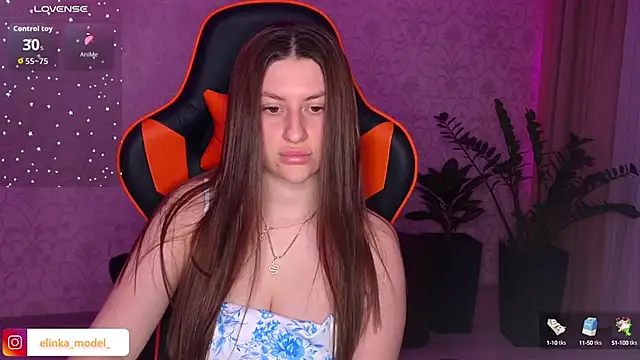 Snapshot of Elishka_ chatting on 09/27/25, 07:30 Elishka  online show from 09/27/25, 07:30