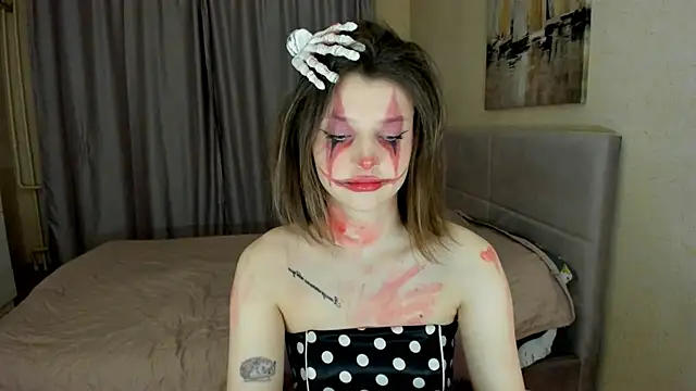 SoniNesti online show from 10/31/25, 02:51