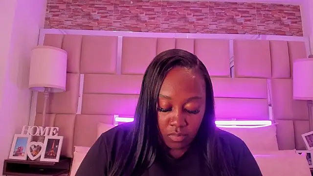 Snapshot of ShaniaBrownn chatting on 01/08/26, 07:38 ShaniaBrownn online show from 01/08/26, 07:38