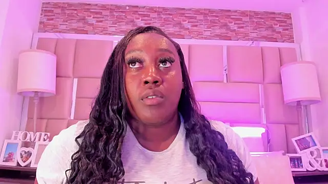 Snapshot of ShaniaBrownn chatting on 03/12/26, 07:42 ShaniaBrownn online show from 03/12/26, 07:42