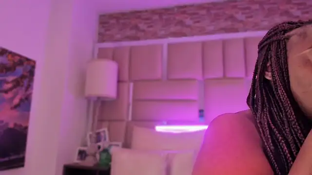 Snapshot of ShaniaBrownn chatting on 05/24/26, 07:41 ShaniaBrownn online show from 05/24/26, 07:41
