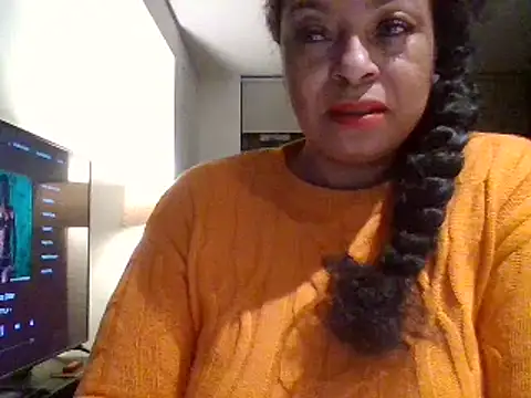 MSweetLindaParks online show from 03/01/25, 08:02