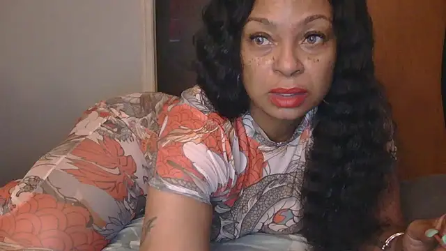 Snapshot of MSweetLindaParks chatting on 11/11/25, 11:16 MSweetLindaParks online show from 11/11/25, 11:16