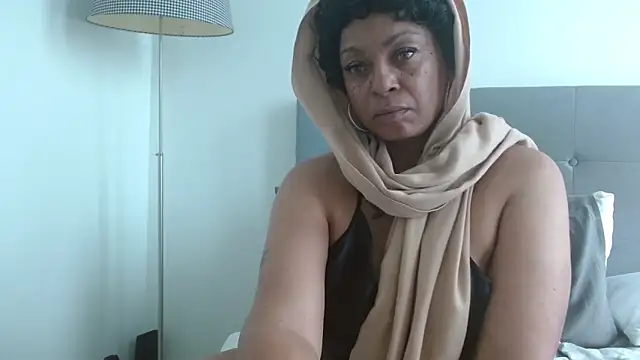 Snapshot of MSweetLindaParks chatting on 04/05/26, 04:59 MSweetLindaParks online show from 04/05/26, 04:59