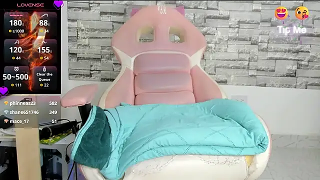 Snapshot of hot-timefun chatting on 11/01/25, 06:43 hot-timefun online show from 11/01/25, 06:43