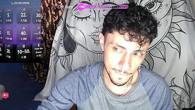 Snapshot of Apolo_S chatting on 12/13/24, 01:55 Apolo S online show from 12/13/24, 01:55