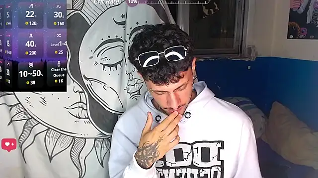 Snapshot of Apolo_S chatting on 12/27/24, 08:13 Apolo S online show from 12/27/24, 08:13