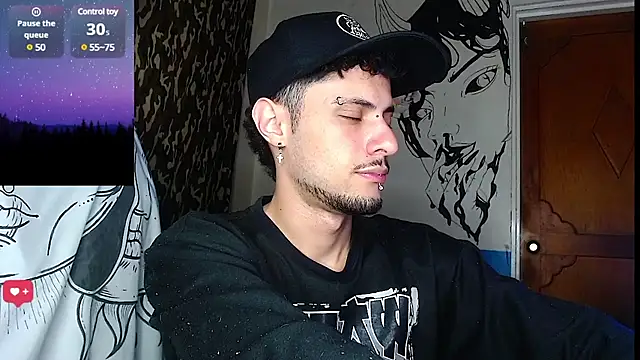 Snapshot of Apolo_S chatting on 02/15/25, 08:11 Apolo S online show from 02/15/25, 08:11