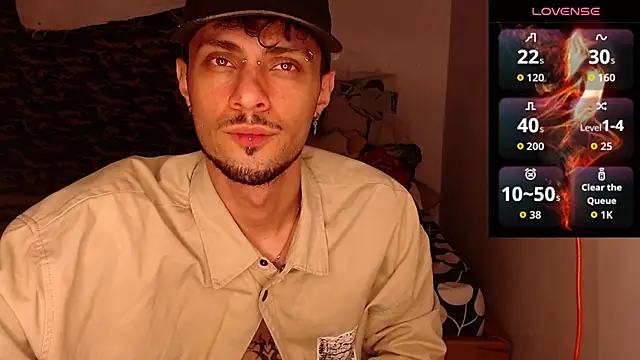 Snapshot of Apolo_S chatting on 12/15/25, 03:55 Apolo S online show from 12/15/25, 03:55