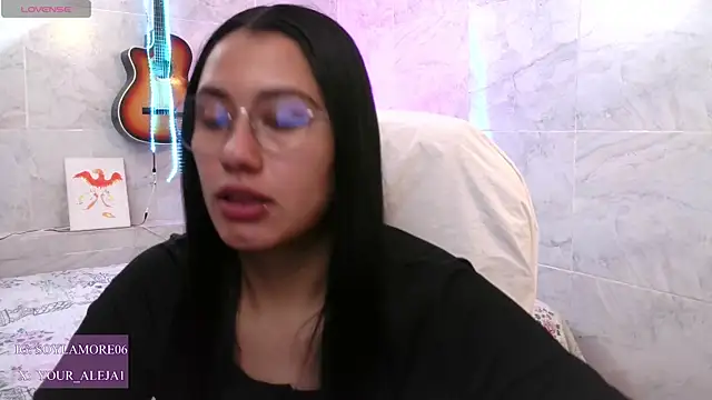 Snapshot of LauraRuiz1 chatting on 06/05/26, 10:48 LauraRuiz1 online show from 06/05/26, 10:48