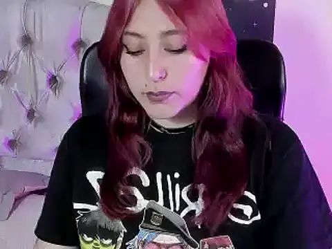 Snapshot of AnaPola chatting on 01/24/25, 03:32 AnaPola online show from 01/24/25, 03:32