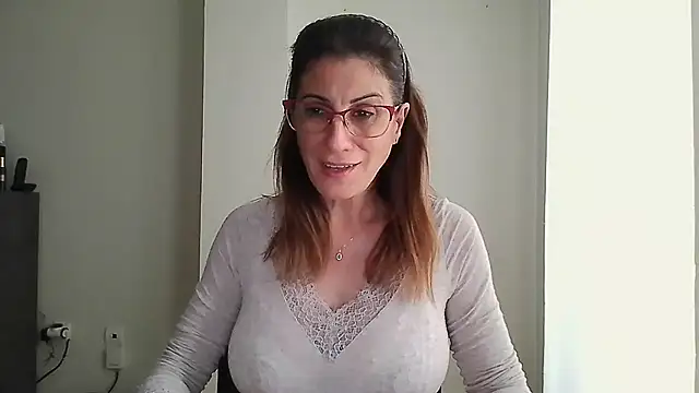 Snapshot of Sanada_hot chatting on 10/09/25, 12:25 Sanada hot online show from 10/09/25, 12:25