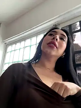 Snapshot of isabella_jade chatting on 10/29/25, 01:46 isabella jade online show from 10/29/25, 01:46