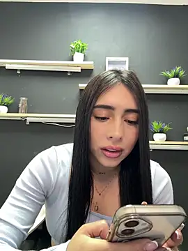 Snapshot of isabella_jade chatting on 11/21/25, 11:53 isabella jade online show from 11/21/25, 11:53