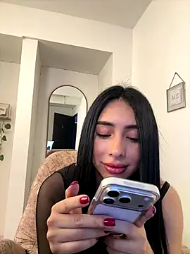 Snapshot of isabella_jade chatting on 12/16/25, 08:47 isabella jade online show from 12/16/25, 08:47