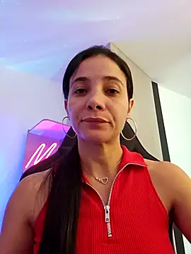 Snapshot of miaeyes chatting on 01/06/25, 01:41 miaeyes online show from 01/06/25, 01:41