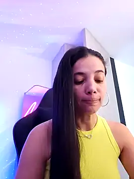 Snapshot of miaeyes chatting on 01/11/25, 01:22 miaeyes online show from 01/11/25, 01:22